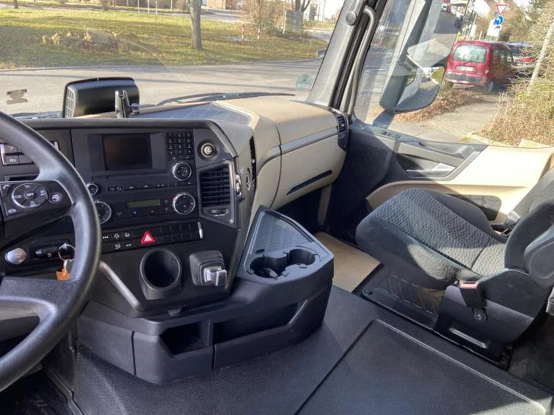 Dragbil Mercedes-Benz Actros 1840 LS Standard Euro 6