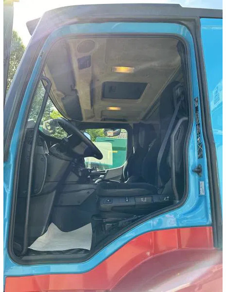 Dragbil Mercedes-Benz Actros 1843 LS Autotransporter SZM EUROLOHR