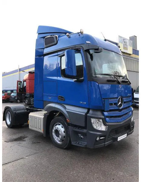 Dragbil Mercedes-Benz Actros 1845 LS LOW MEGA Streamspace Intarder