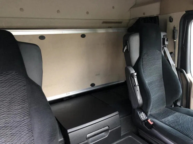 Dragbil Mercedes-Benz Actros 1845 LS LOW MEGA Streamspace Intarder