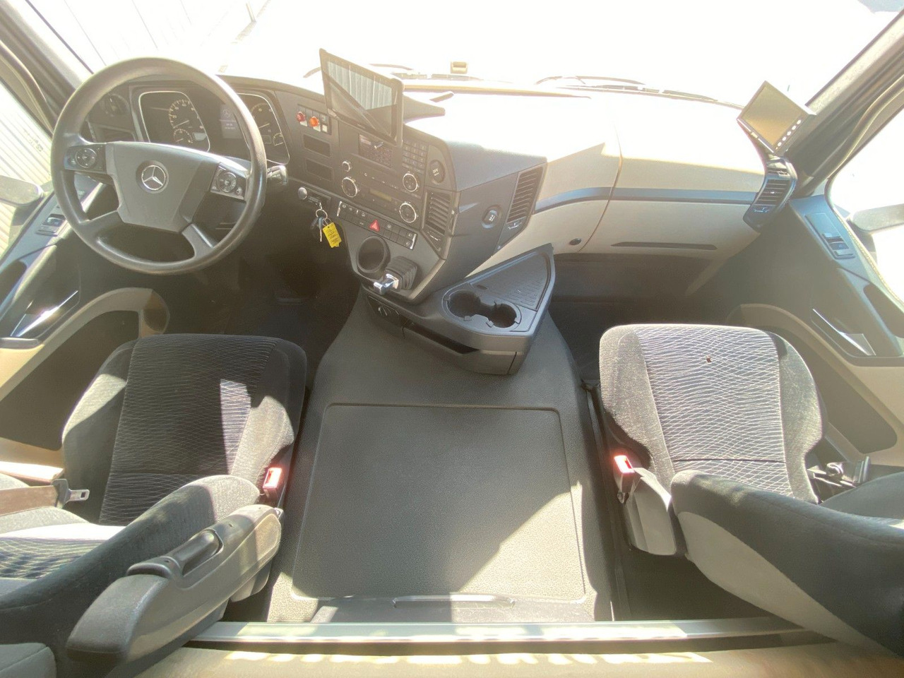 Dragbil Mercedes-Benz Actros 2642 6x4 | Atlas 332.3 E-AS*Funk*Navi*AC