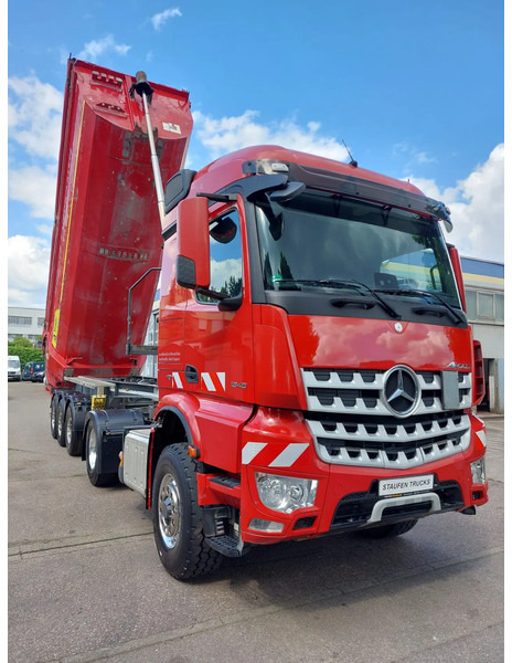 Dragbil Mercedes-Benz Arocs 1848 HAD SZM 4x4 ZUG mit KEMPF 31m³ HARDOX