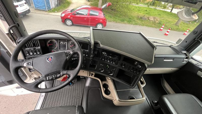 Dragbil Scania R 520 V8 Topline Standard Intarder E6