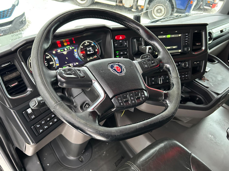 Dragbil Scania R 580 / 6x4 / TULOSSA