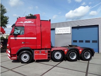 Dragbil Volvo FH16-700 FH16 700HP 8x4
