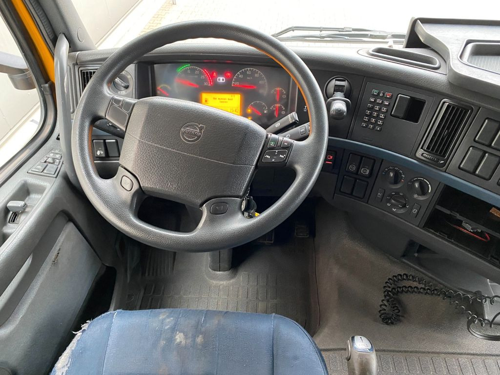Dragbil Volvo FH 440 Globetrotter | I-Shift*2x Tank*Klima*ABS
