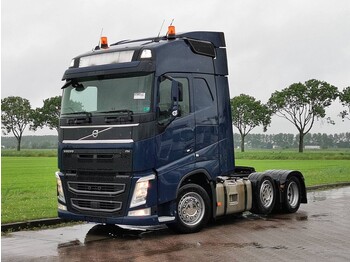 Dragbil Volvo FH 460 globe 6x2 pusher