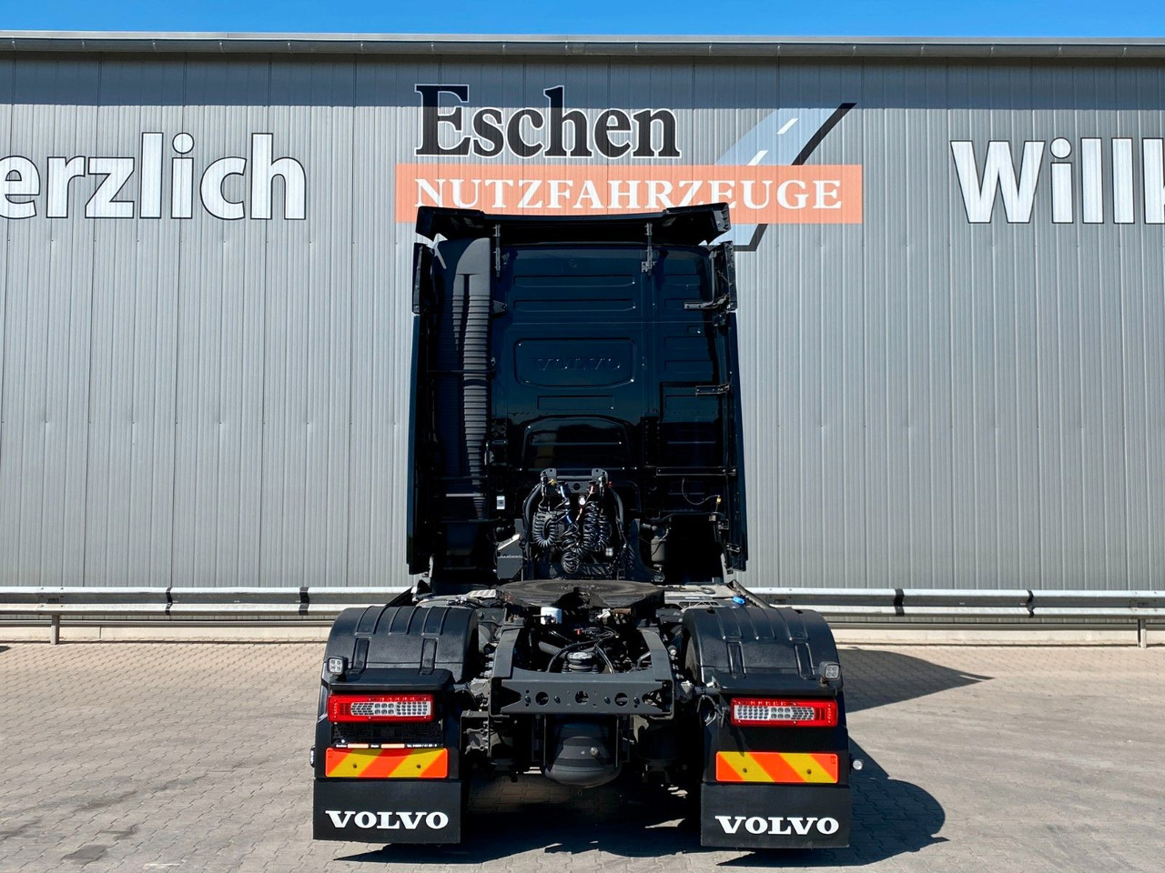 Dragbil Volvo FH 500 Globetrotter| I-Park-Cool*2x Tank*Spoiler