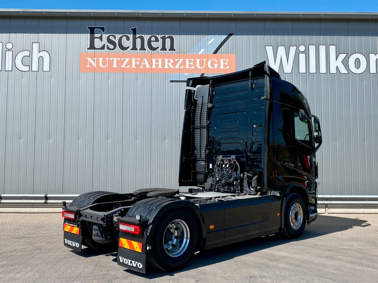 Dragbil Volvo FH 500 Globetrotter| I-Park-Cool*2x Tank*Spoiler