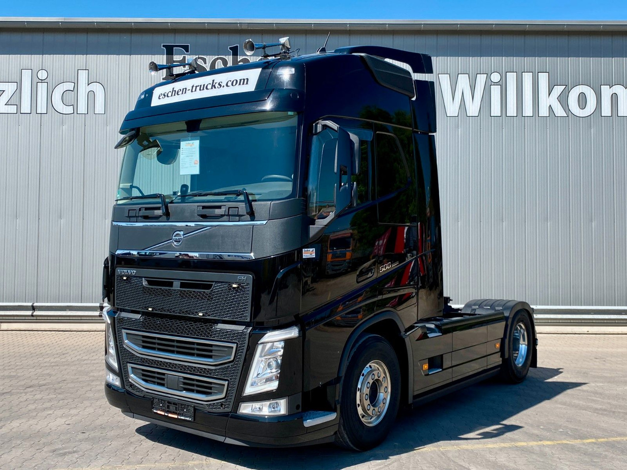 Dragbil Volvo FH 500 Globetrotter| I-Park-Cool*2x Tank*Spoiler