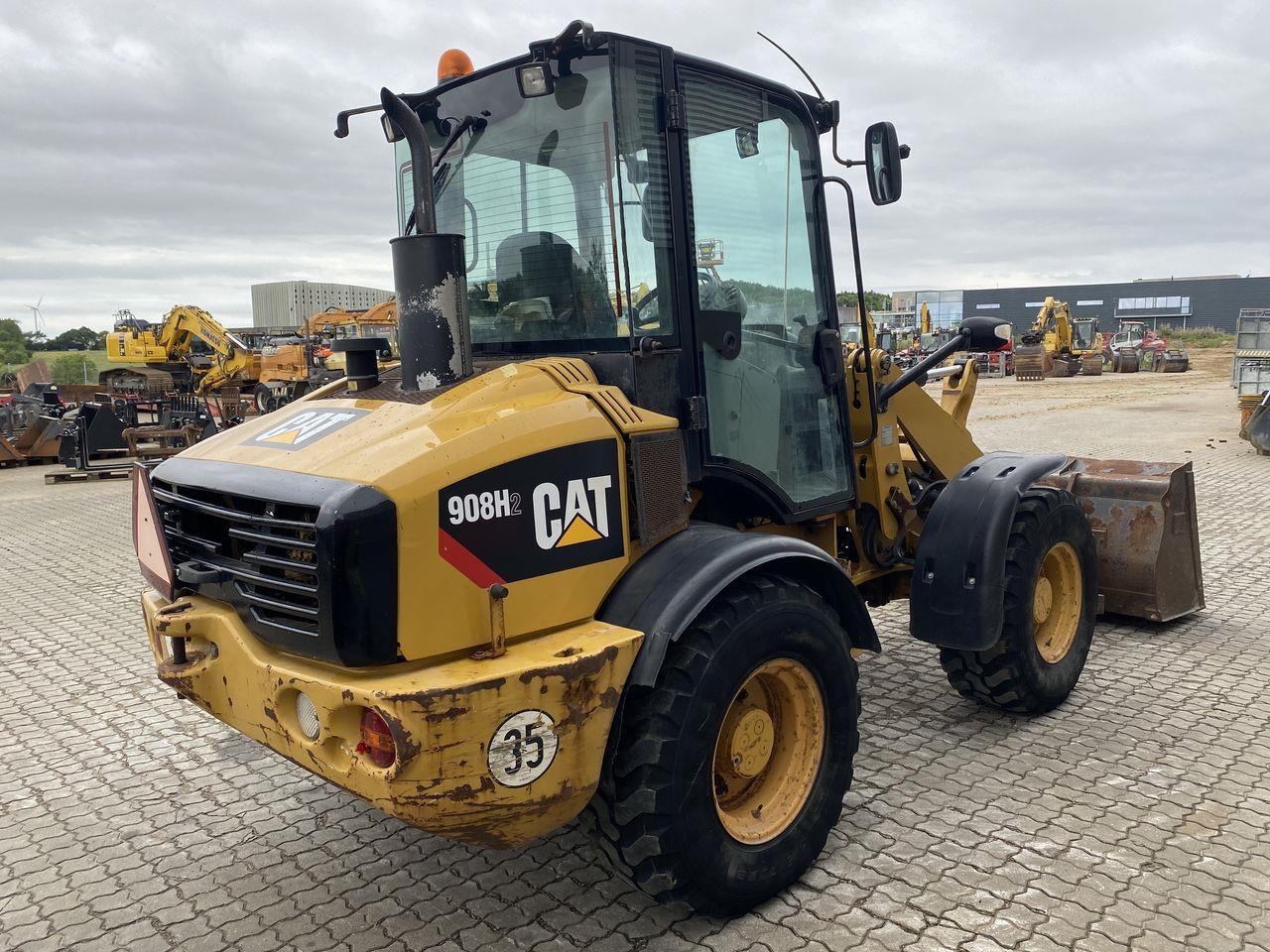 Minilastare Caterpillar 908 H2