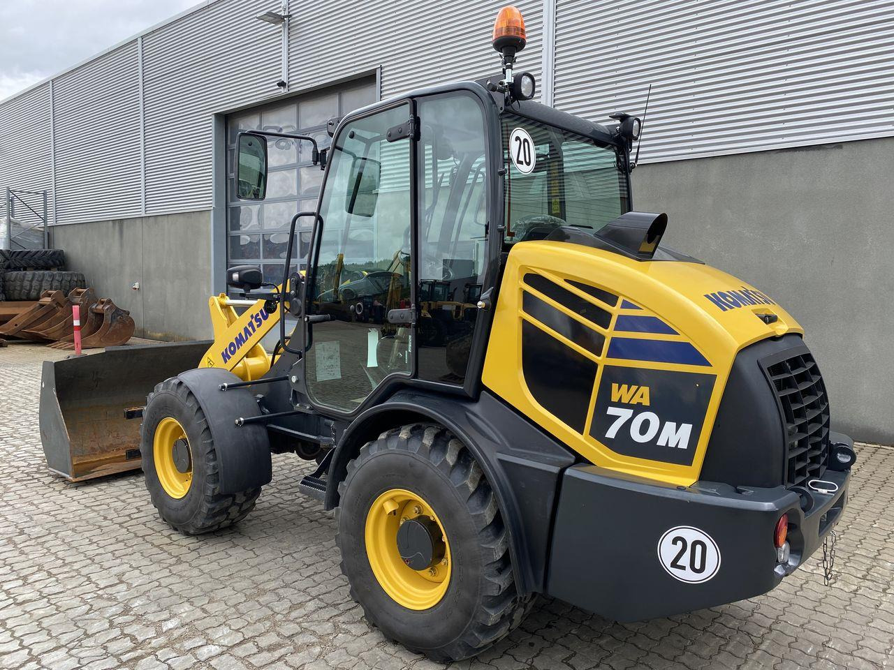 Minilastare Komatsu WA70M-8EO