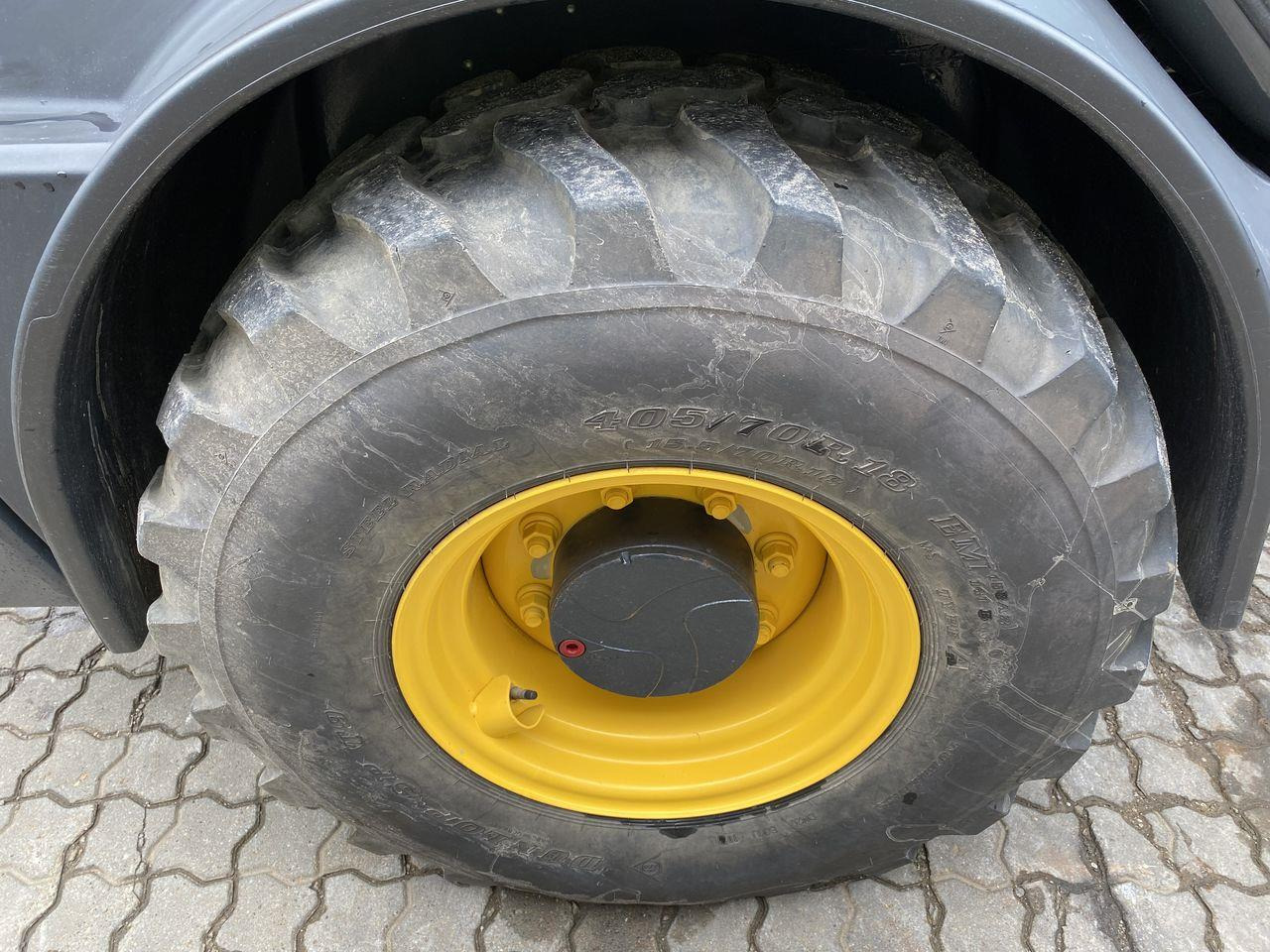 Minilastare Komatsu WA70M-8EO
