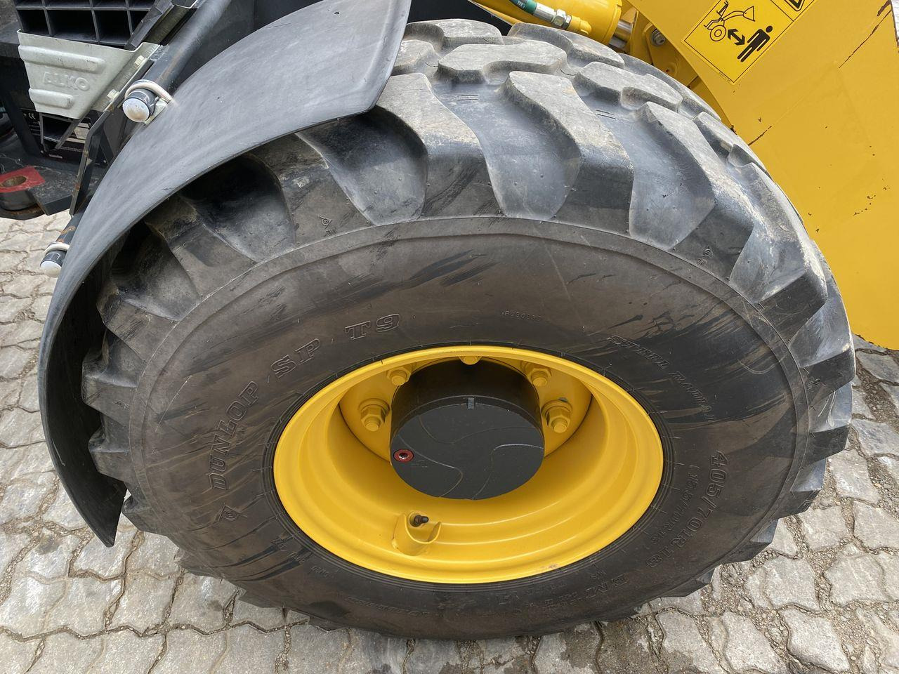 Minilastare Komatsu WA70M-8EO