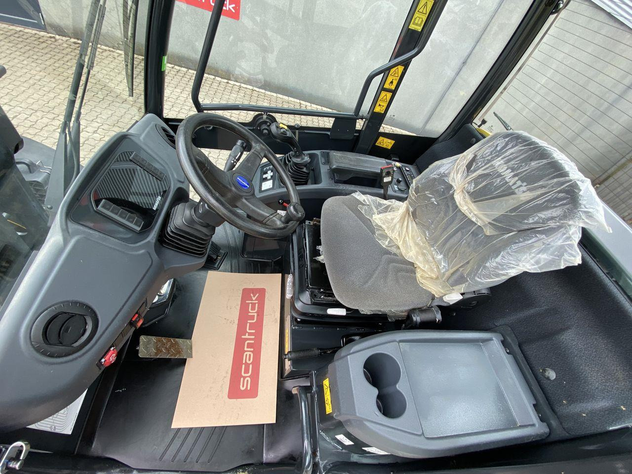 Minilastare Komatsu WA70M-8EO