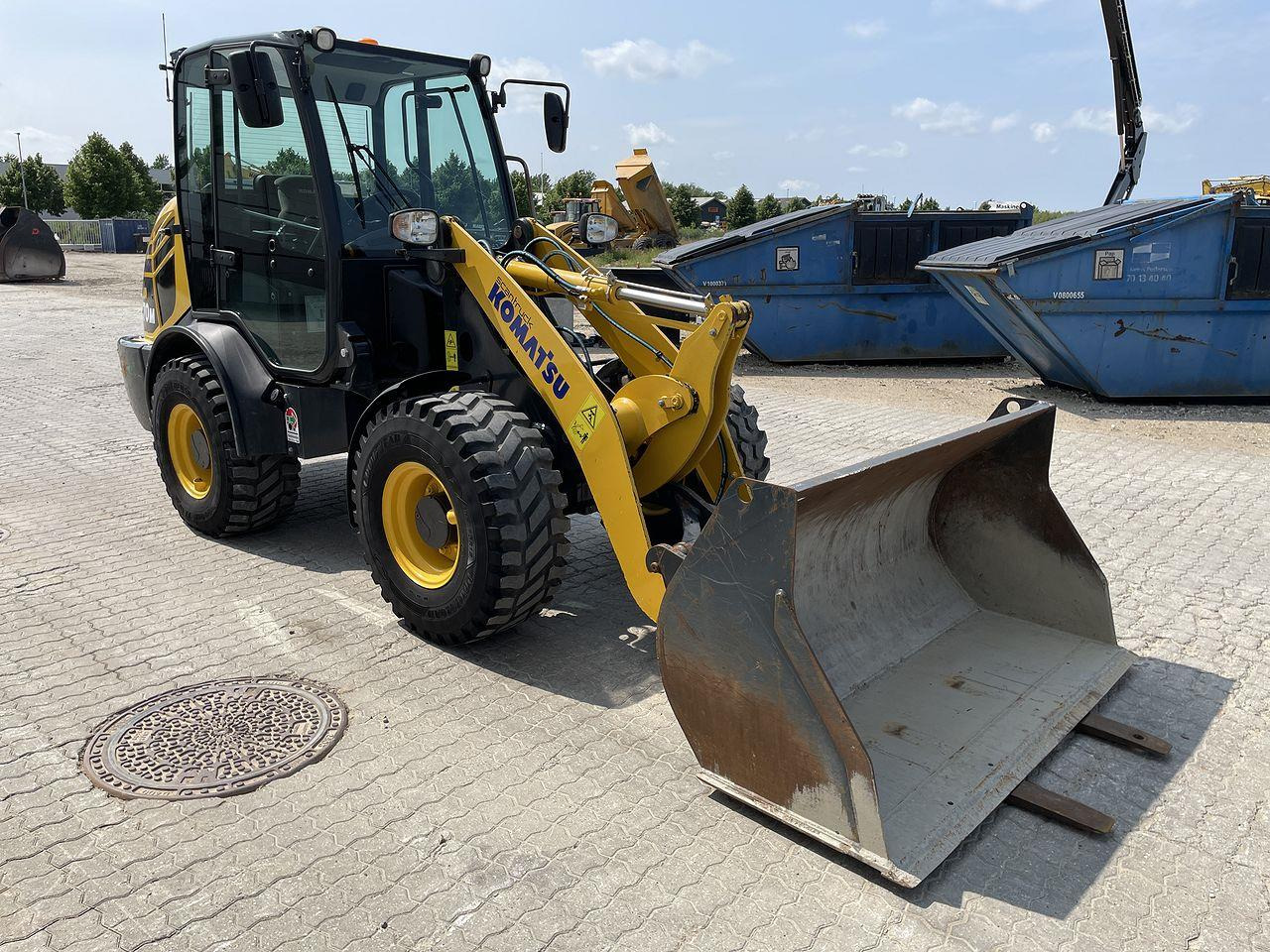 Minilastare Komatsu WA70M-8EO