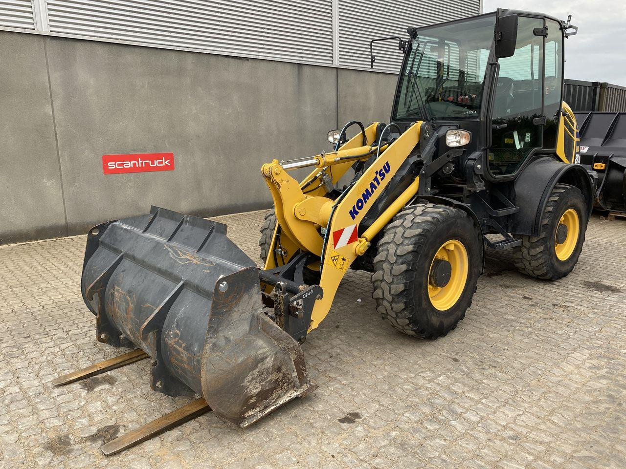 Minilastare Komatsu WA80M-8EO