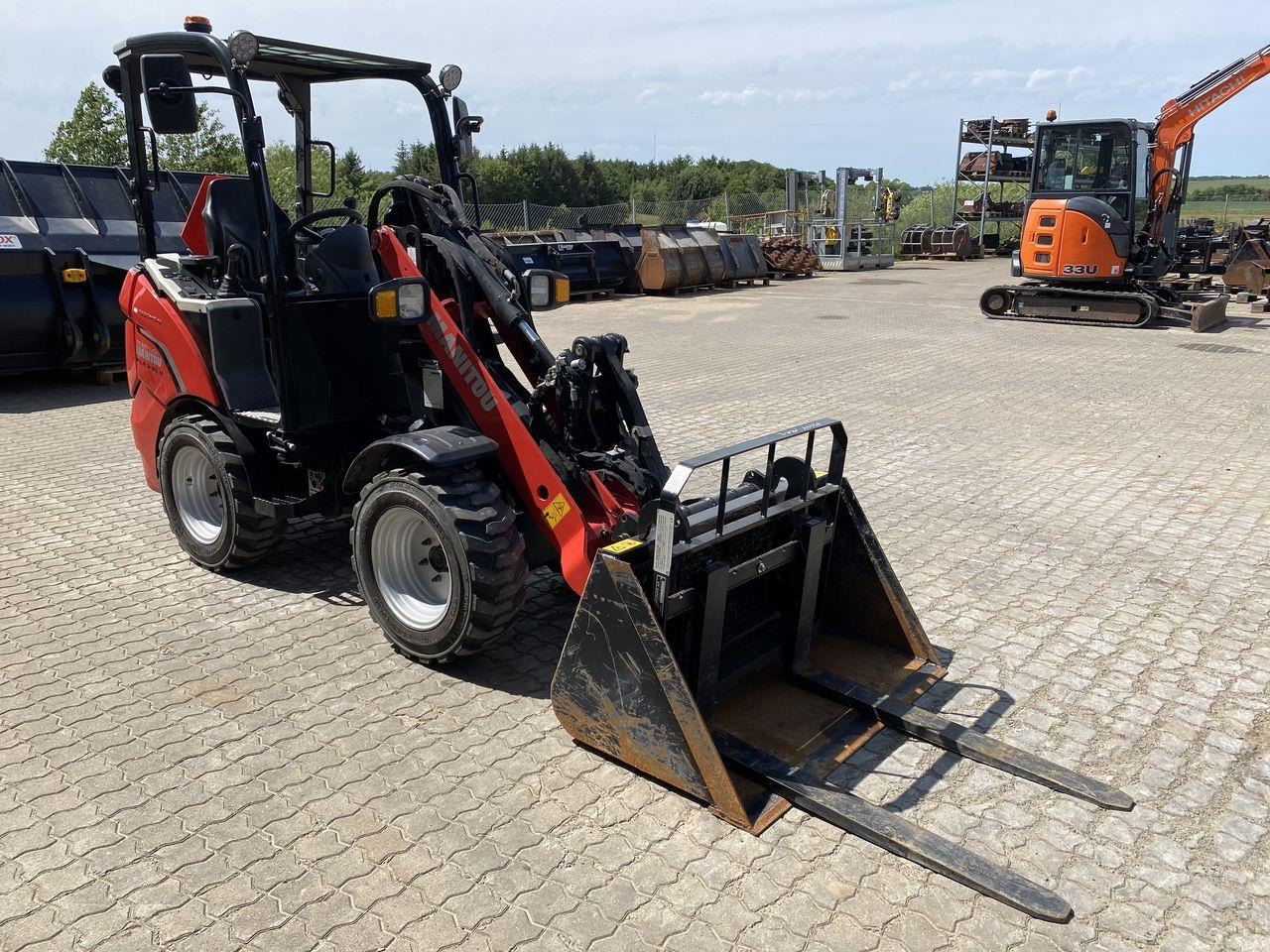 Minilastare Manitou MLA 2-25H-4P