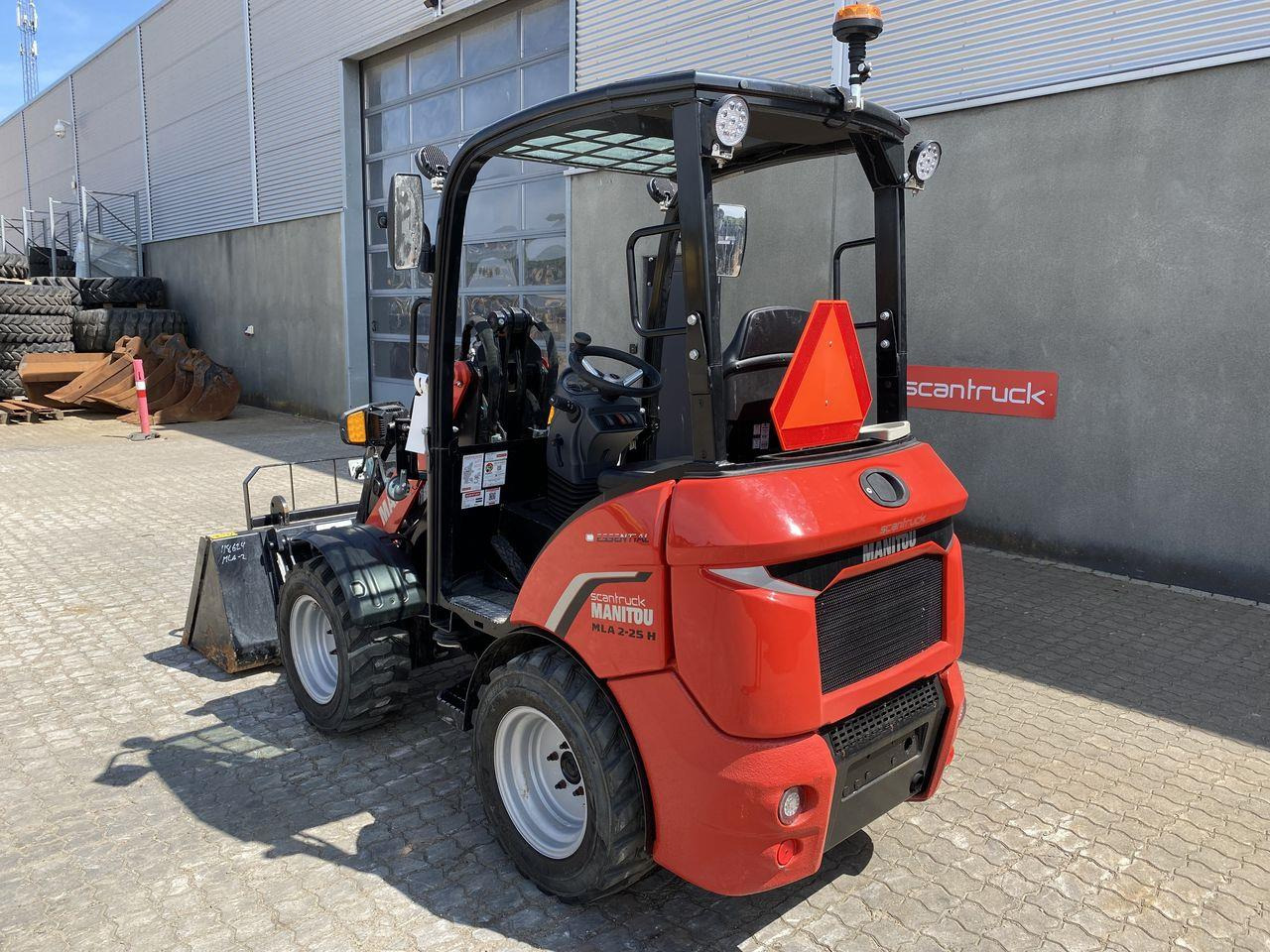 Minilastare Manitou MLA 2-25H-4P