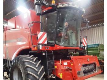 Skördetröska Case-IH AF 7140