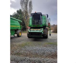 Skördetröska John Deere t550