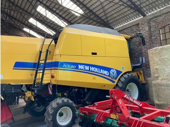 Skördetröska New Holland TC5.80