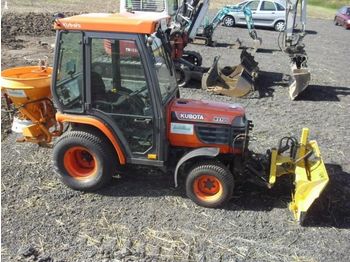 KUBOTA B2100 4 WD mini tractor - Traktor