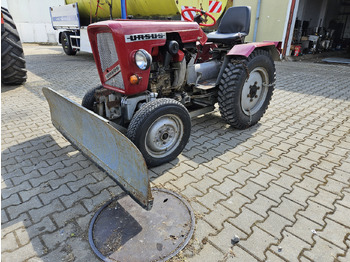 Ursus 1CA90 - Traktor