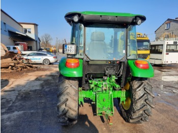 Traktor john-deere 5065E: bild 1