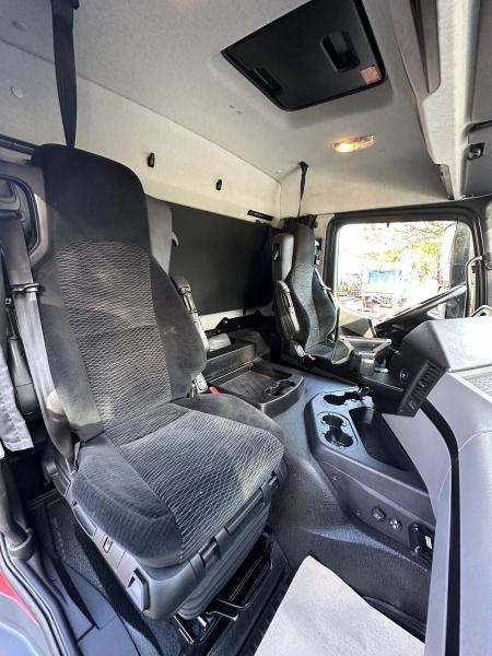 Chassi lastbil Mercedes 2532 LL 6x2 LANGES Fahrgestell Intarder Lenkachse 2532 LL 6x2 LANGES Fahrgestell Intarder Lenkachse