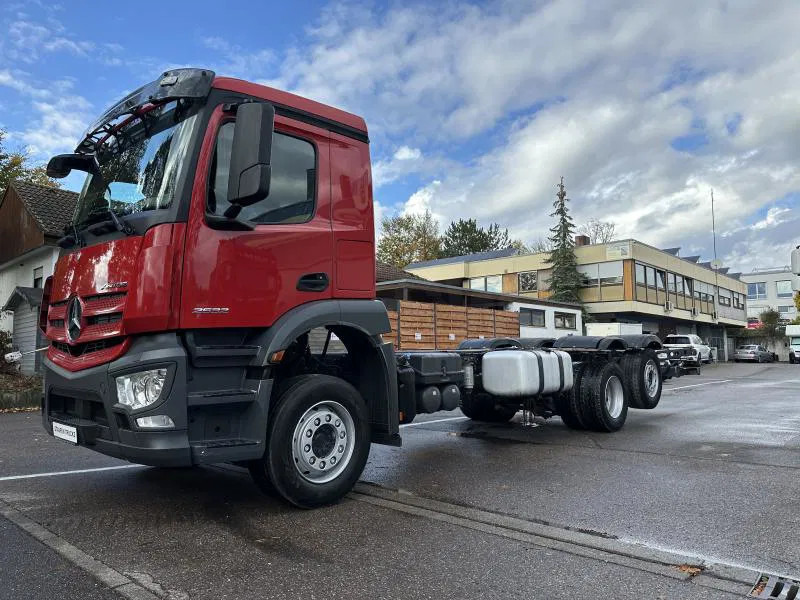 Chassi lastbil Mercedes-Benz 2532 LL 6x2 LANGES Fahrgestell Intarder Lenkachse