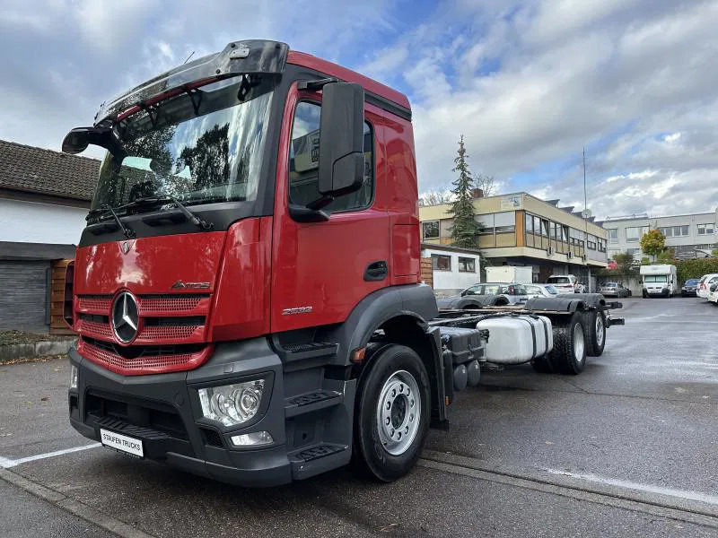 Chassi lastbil Mercedes-Benz 2532 LL 6x2 LANGES Fahrgestell Intarder Lenkachse