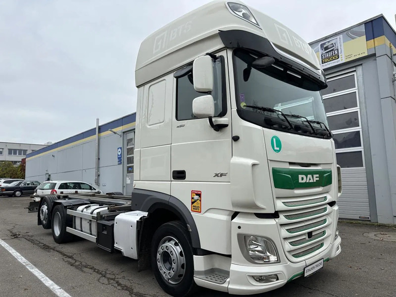Containerbil/ Växelflak lastbil DAF XF 106 450 SSC 6X2*4 Stück ! *Jumbo*E6D*Multi*VANTEC