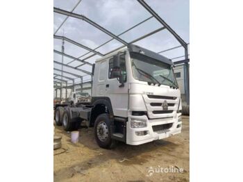 Howo ZZ3257N4347C1 - Containerbil/ Växelflak lastbil