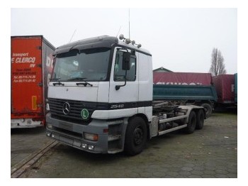 Mercedes-Benz 2540 - Containerbil/ Växelflak lastbil