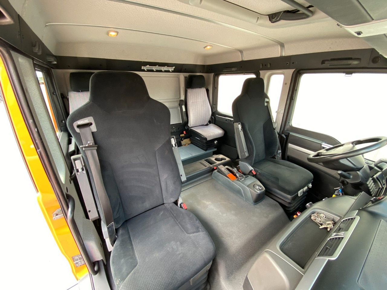 Flakbil MAN TGM 15.290 DOKA|Atlas AK 75,2*Funk*4x Sitze*Navi