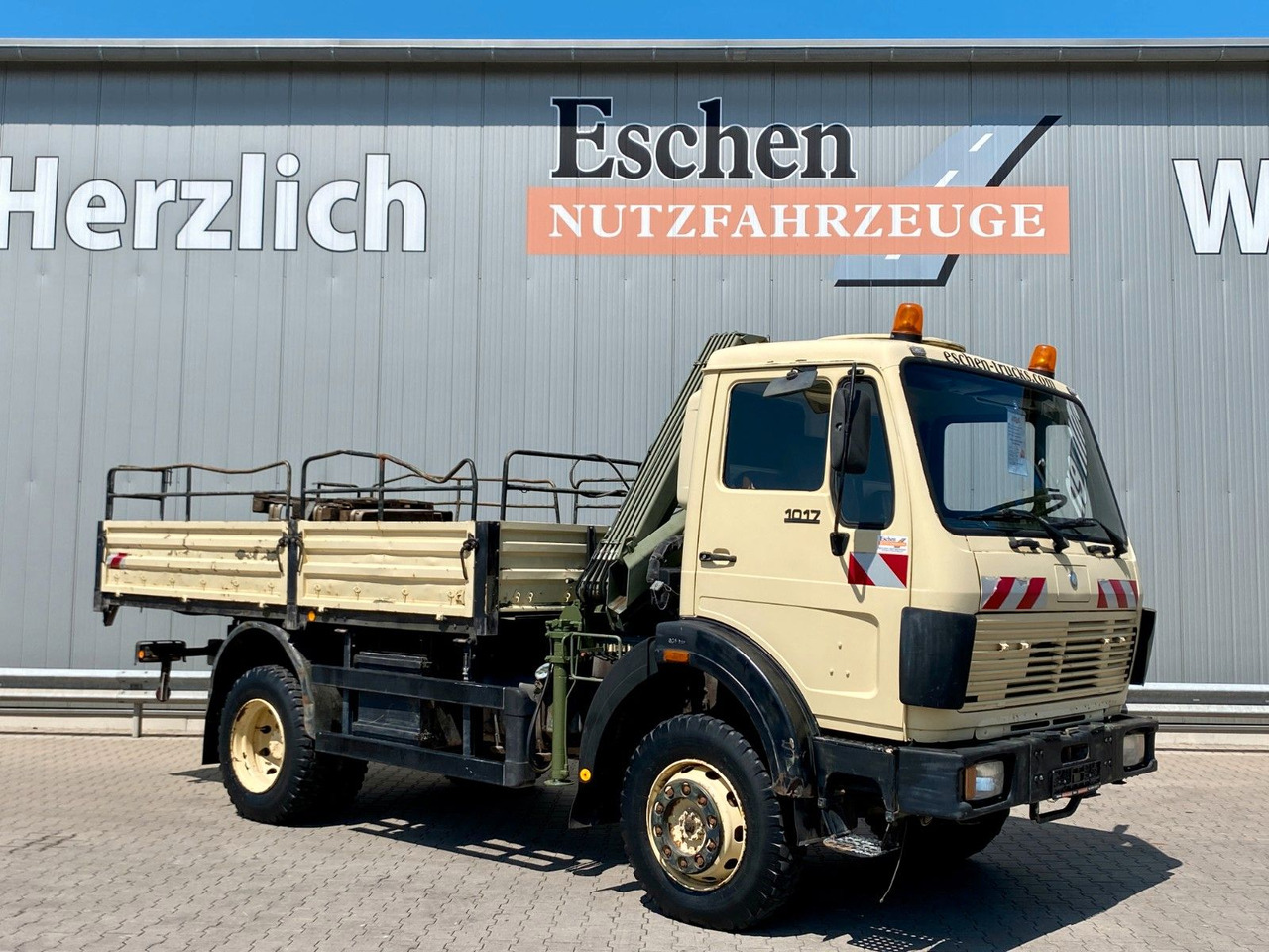 Flakbil Mercedes-Benz 1017 4x4 Allrad Pritsche | HIAB 060-2 Kran*36TKM