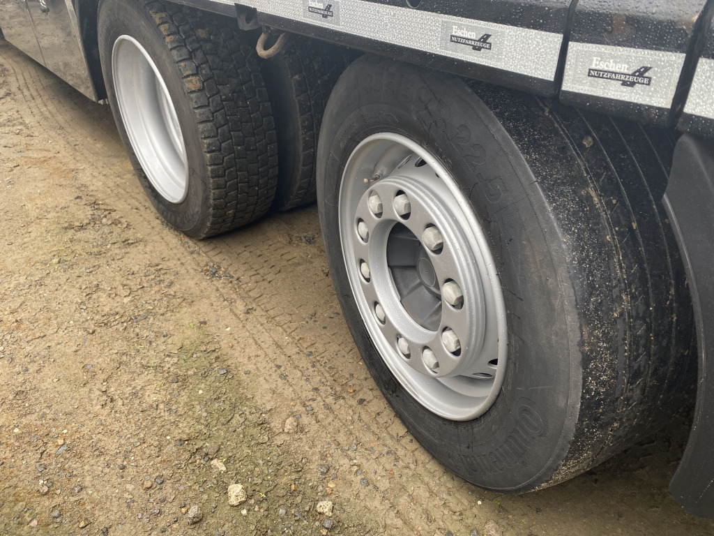 Flakbil Volvo FH 460 / MKG HLK 531 HPa6 Kran