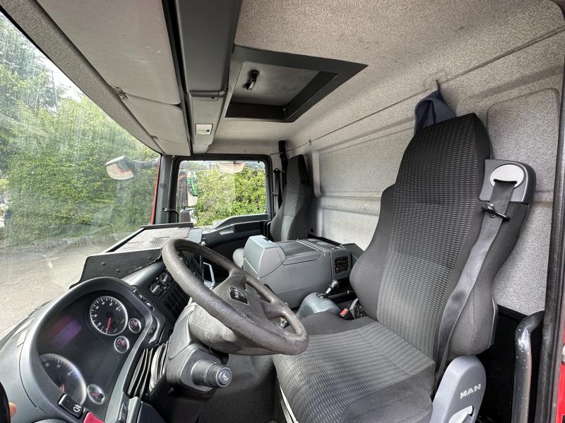 Kapellbil MAN TGL 8.180 FBL Plane langes Haus Topsleeper Klima