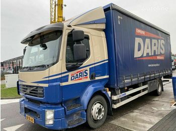 Kapellbil VOLVO FL 240 P+P+HF