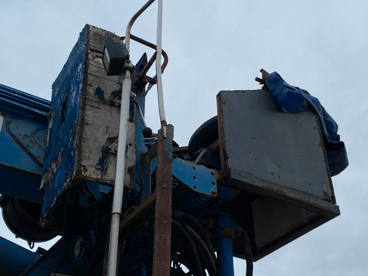 Kranbil MAN 27.464 6x4 | MKG HMK 350a 2L*FUNK*Retarder*AHK MAN 27.464 6x4 | MKG HMK 350a 2L*FUNK*Retarder*AHK