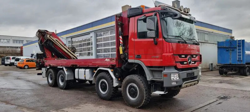 Kranbil Mercedes-Benz AK 8X8 FASSI 660 EINZELBER SEILWINDE