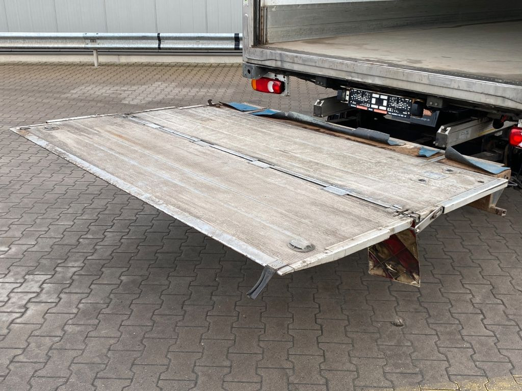 Kylbil lastbil DAF LF 230 Thermo-King T800R*Diesel/Netz*2Verdampfer