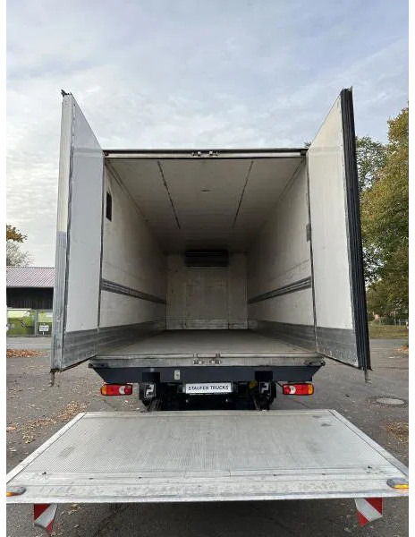 Kylbil lastbil DAF LF 45 220 L Tief Kühl TK TS 500e 12to STS Koffer