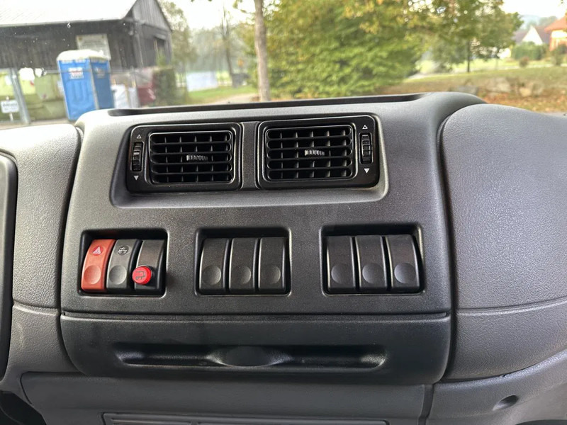 Kylbil lastbil DAF LF 45 220 L Tief Kühl TK TS 500e 12to STS Koffer