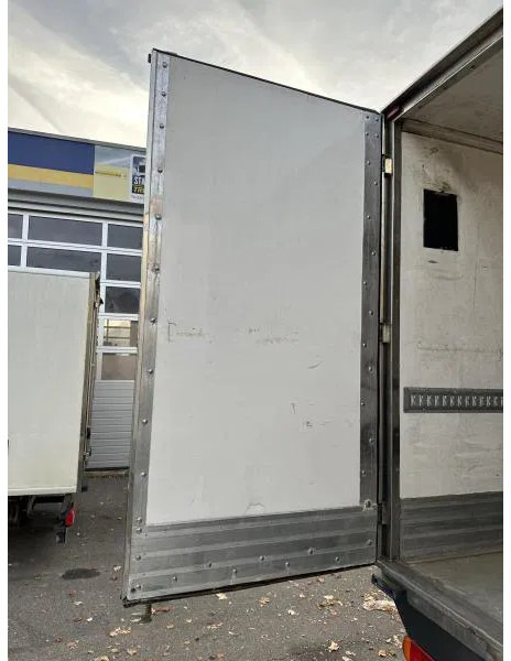 Kylbil lastbil DAF LF 45 220 L Tief Kühl TK TS 500e 12to STS Koffer