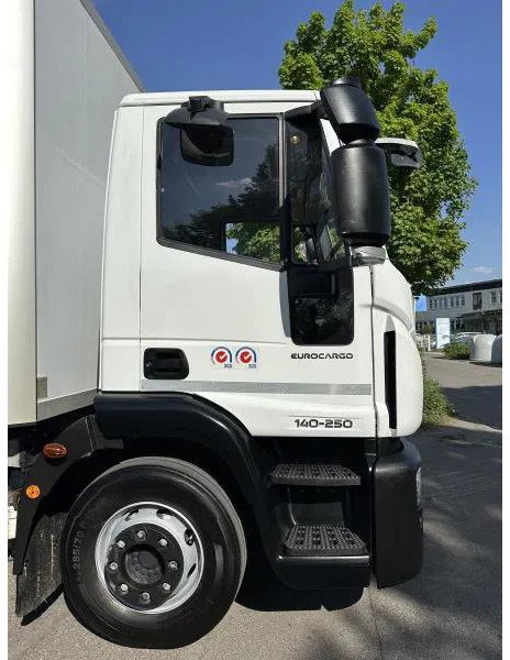 Kylbil lastbil Iveco EuroCargo 140 140-250 Tiefkühl Multitemp