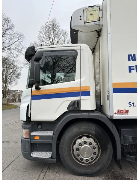 Kylbil lastbil Scania P230 Fleisch Rohrbahnen