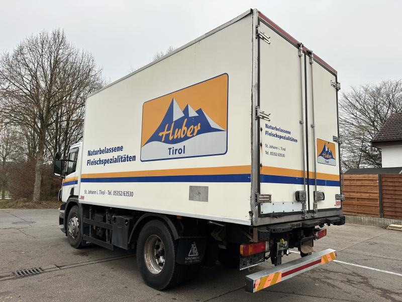 Kylbil lastbil Scania P 230 Fleisch Rohrbahnen
