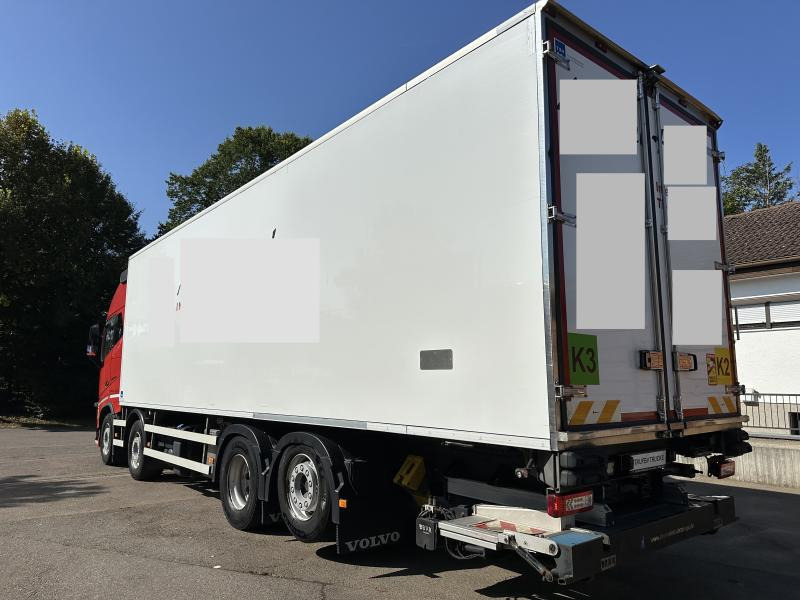 Kylbil lastbil Volvo FH16 550 XL 8x2 Tief Kühlkoffer ThermoKing LBW